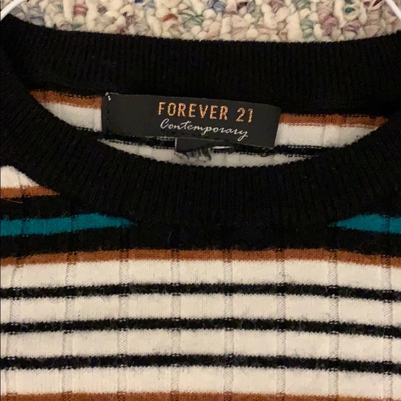 cropped fitted sweater - Picture 3 of 4